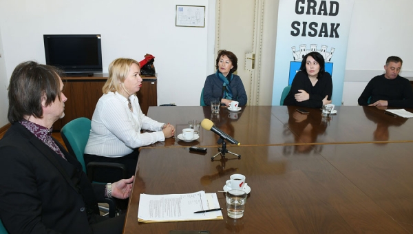 Grad Sisak povećao sredstva za savjetovalište i sklonište za žene i djecu žrtve obiteljskog nasilja